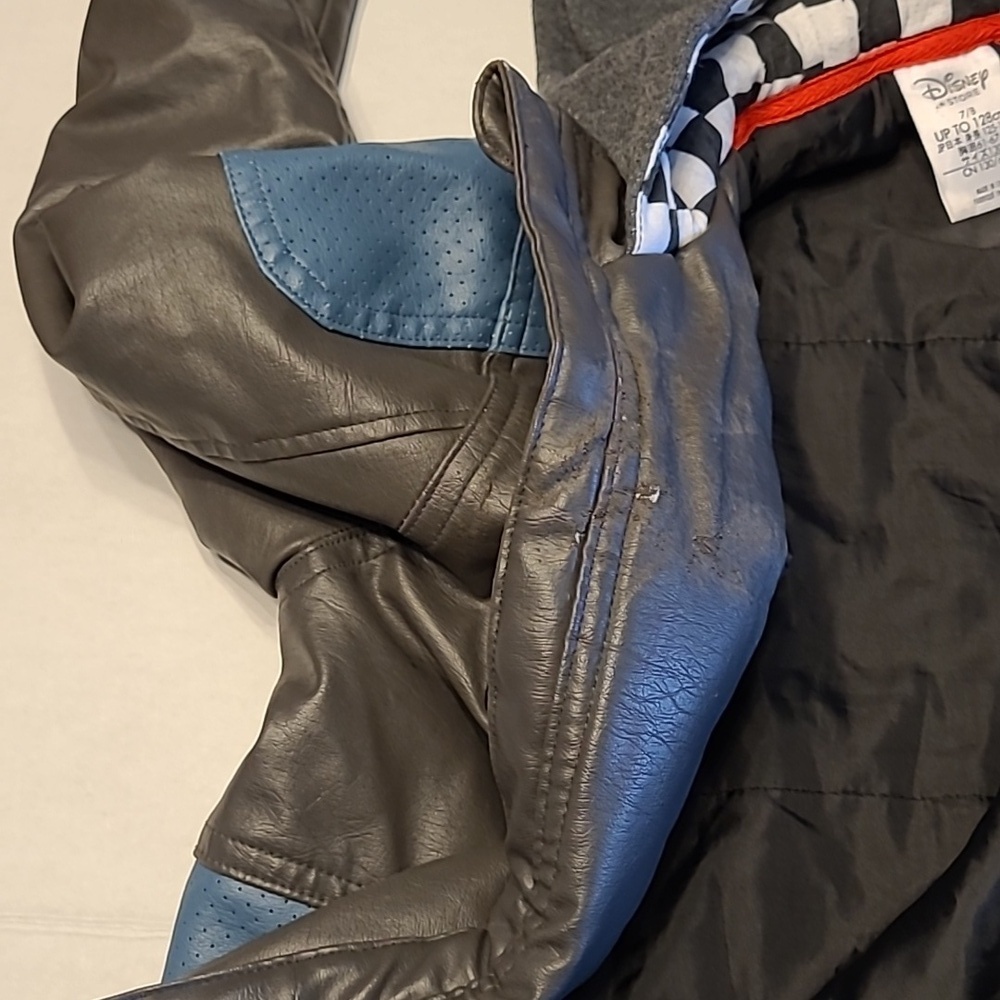 Disney PIXAR Grey and Blue Lightning McQueen CARS FAUX LEATHER JACKET - Picture 9 of 9